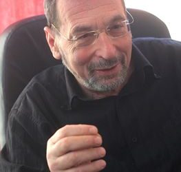 Elhunyt László János professzor. Évekig volt felügyelőbizottsági tagunk.